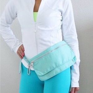 Lululemon | Pooch Bag